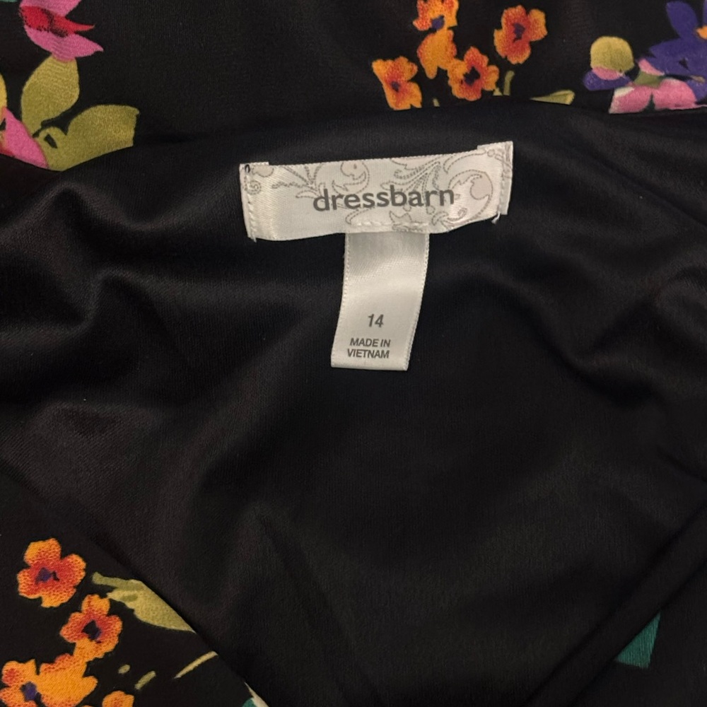 Dress barn floral black dress - Picture 3 of 3